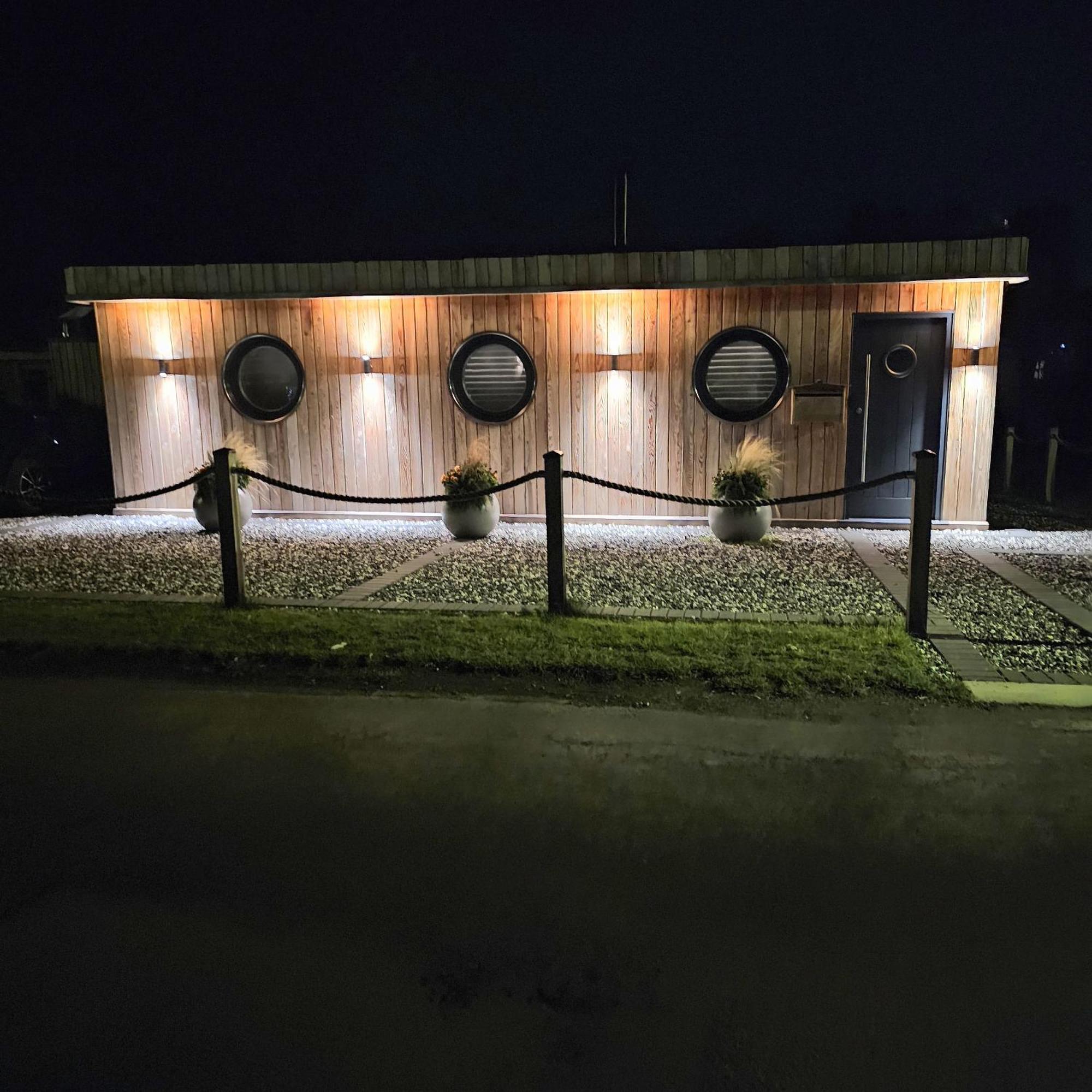 Humberston Boathouse Lodge & Hot Tub - Cleethorpes Beach Cabin Chalet エクステリア 写真